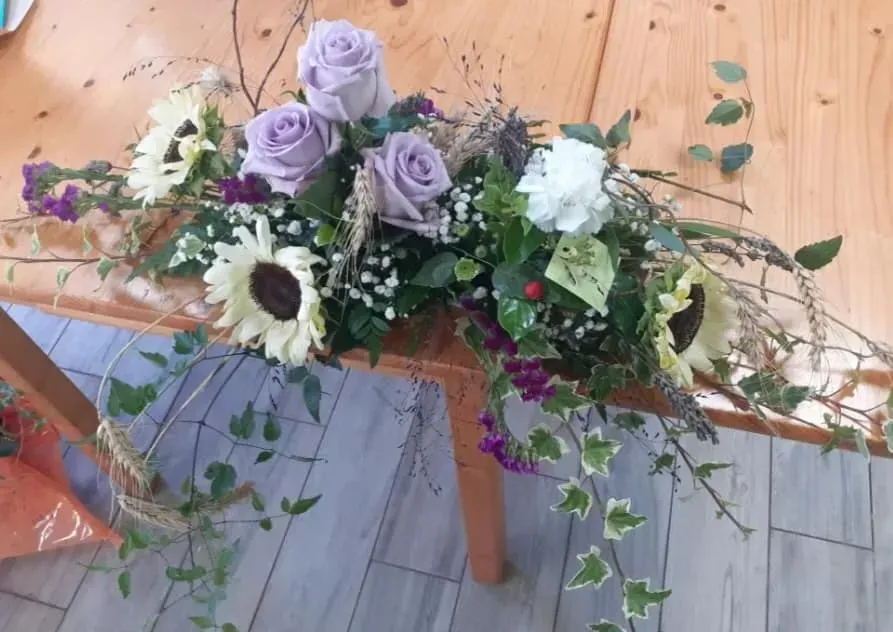 decoration-table-en-fleurs-mariage-1